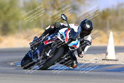 media/Jan-08-2022-SoCal Trackdays (Sat) [[1ec2777125]]/Turn 2 (150pm)/